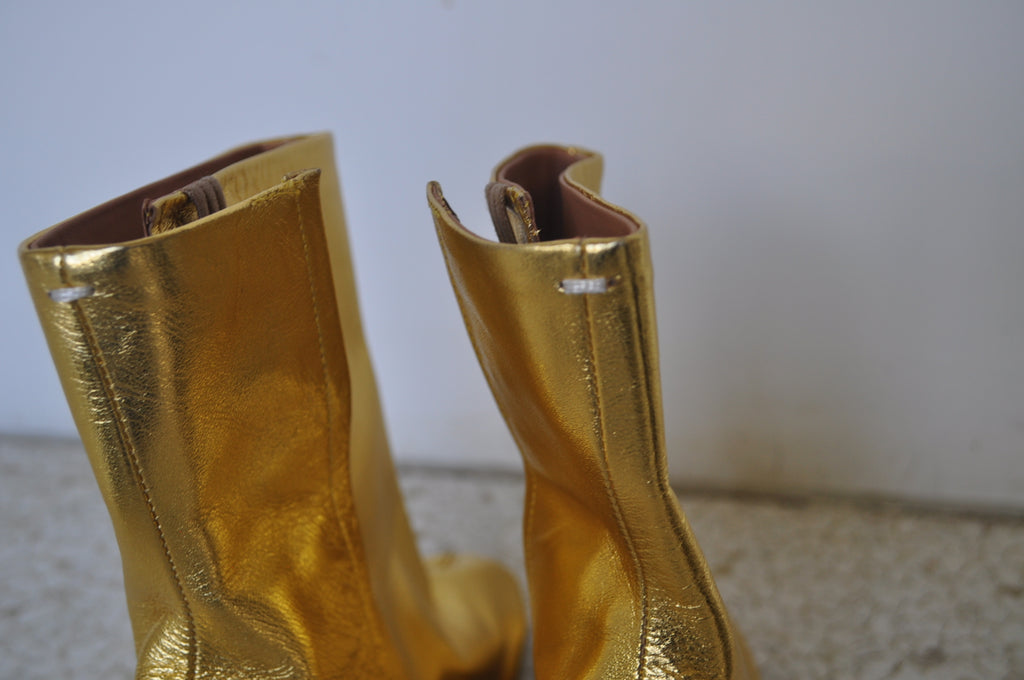 Maison Margiela tabi boots gold leather unused