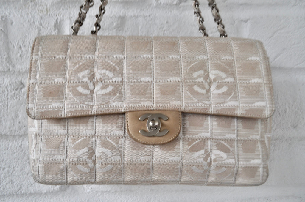 vintage chanel bags 2000