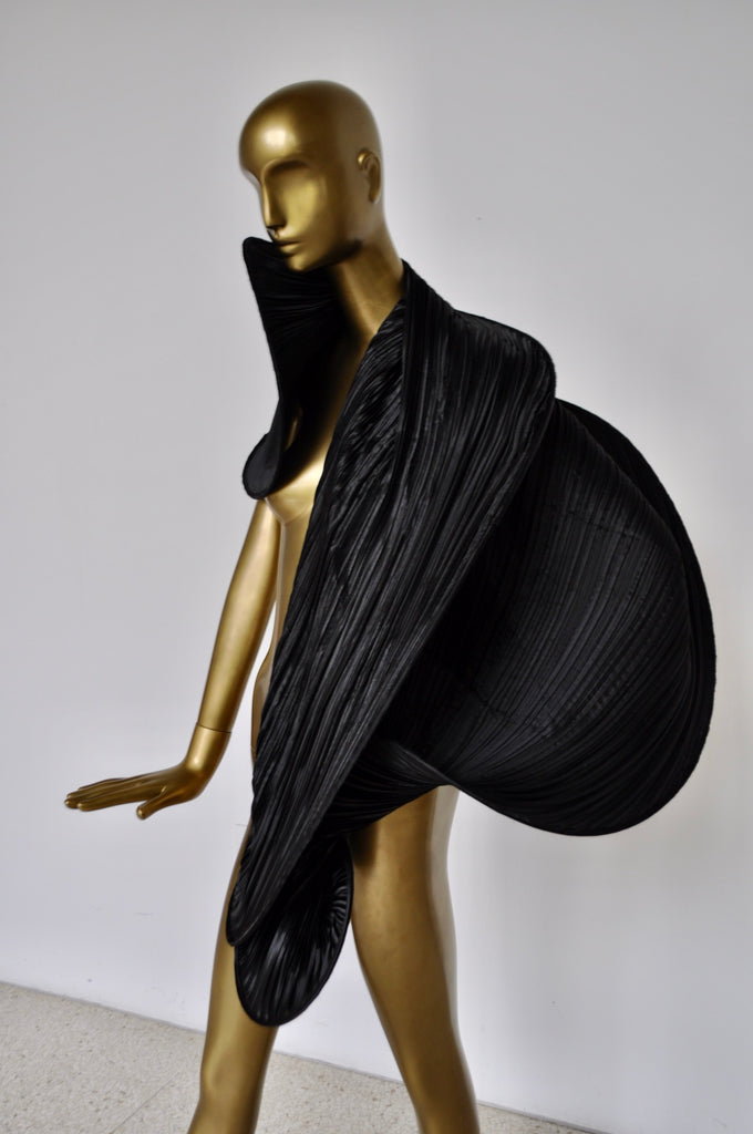 Pleated shawl very sculpted avantgarde style designer made