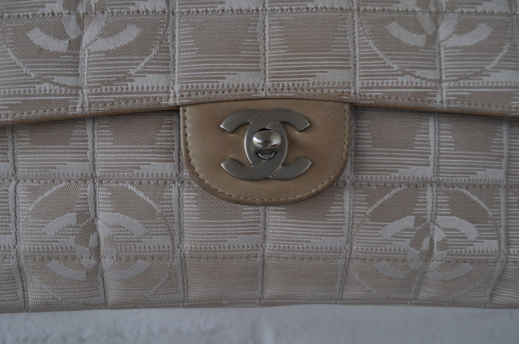 Chanel Mademoiselle bag early 2000 – Vintage Le Monde