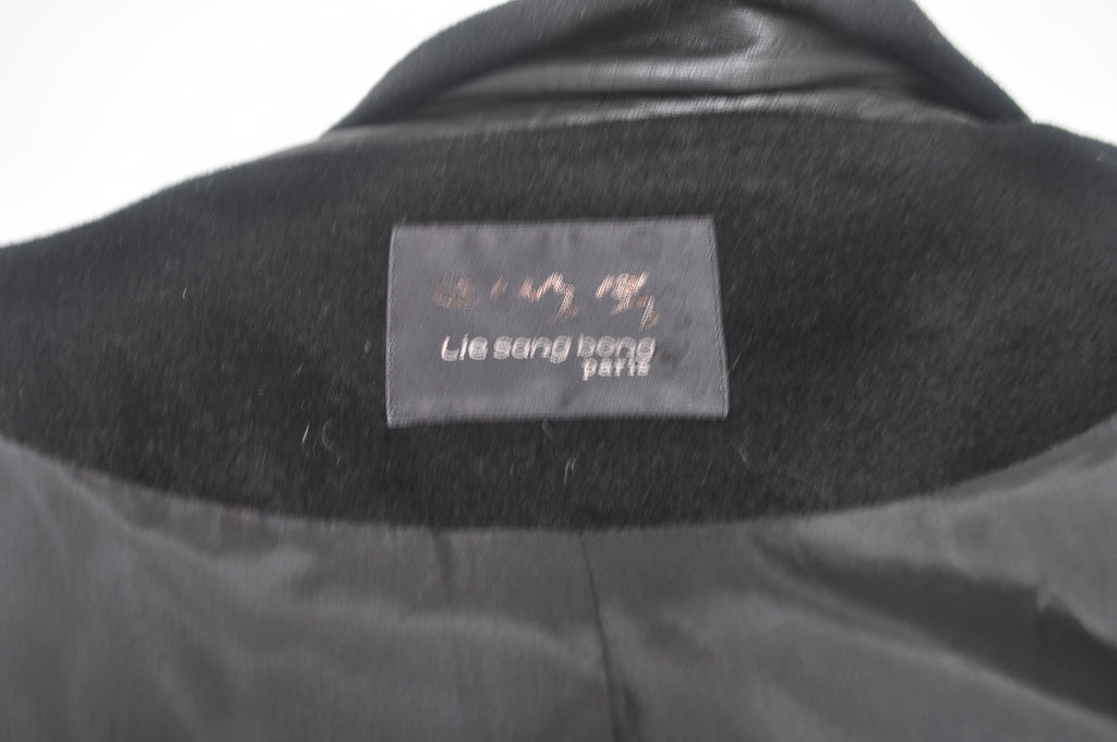 Lie Sang Bong trapez coat Paris