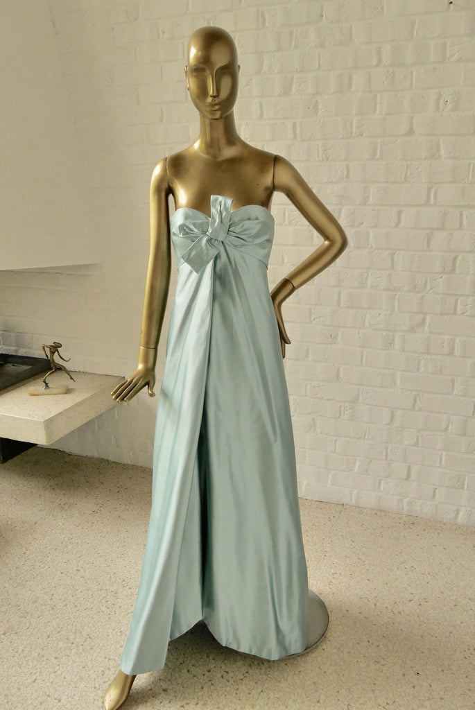 Sarmi New York couture gown strapless. Nan Duskin