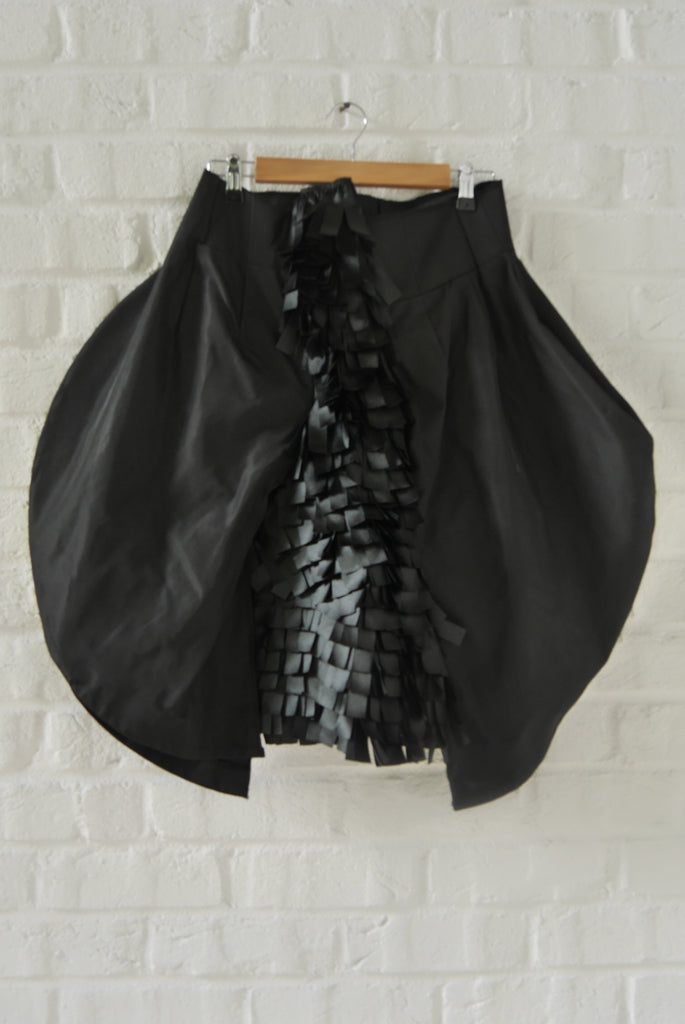 Comme des Garçons avant-garde balloon skirt ad 2008 Rei Kwakubo