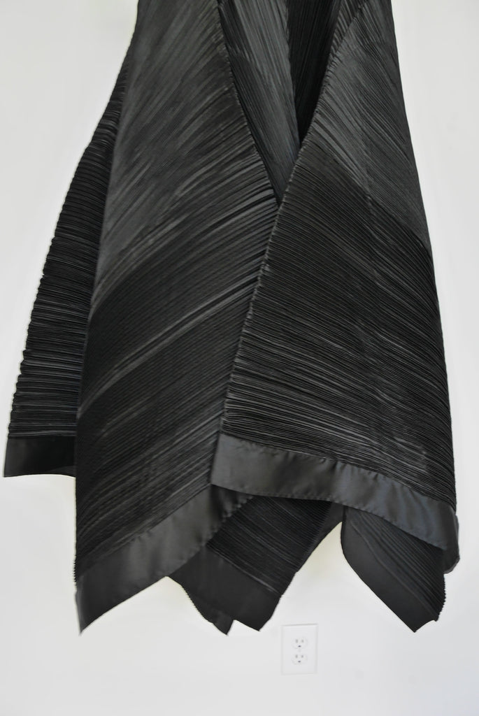 Mashiah avant-garde maxi skirt pleated batwing design
