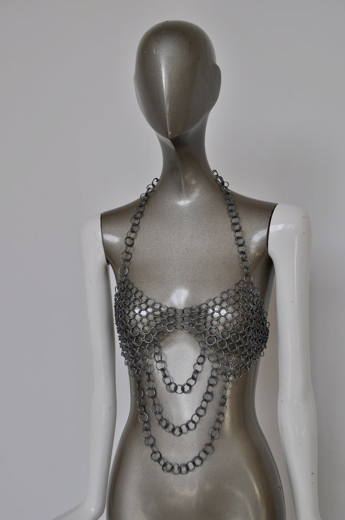 Metal mesh Bra with drop chains, very sexy. Original from the 70s – Vintage  Le Monde